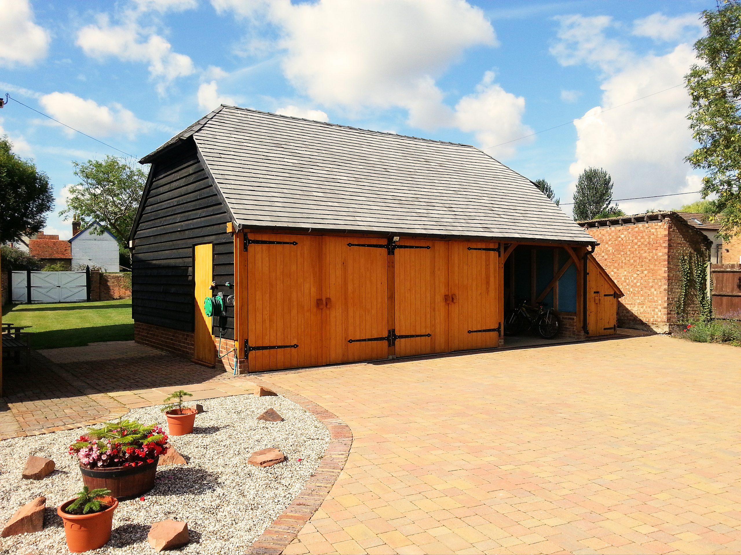 OakFramed Garages in Leeds Expertly Crafted Garages
